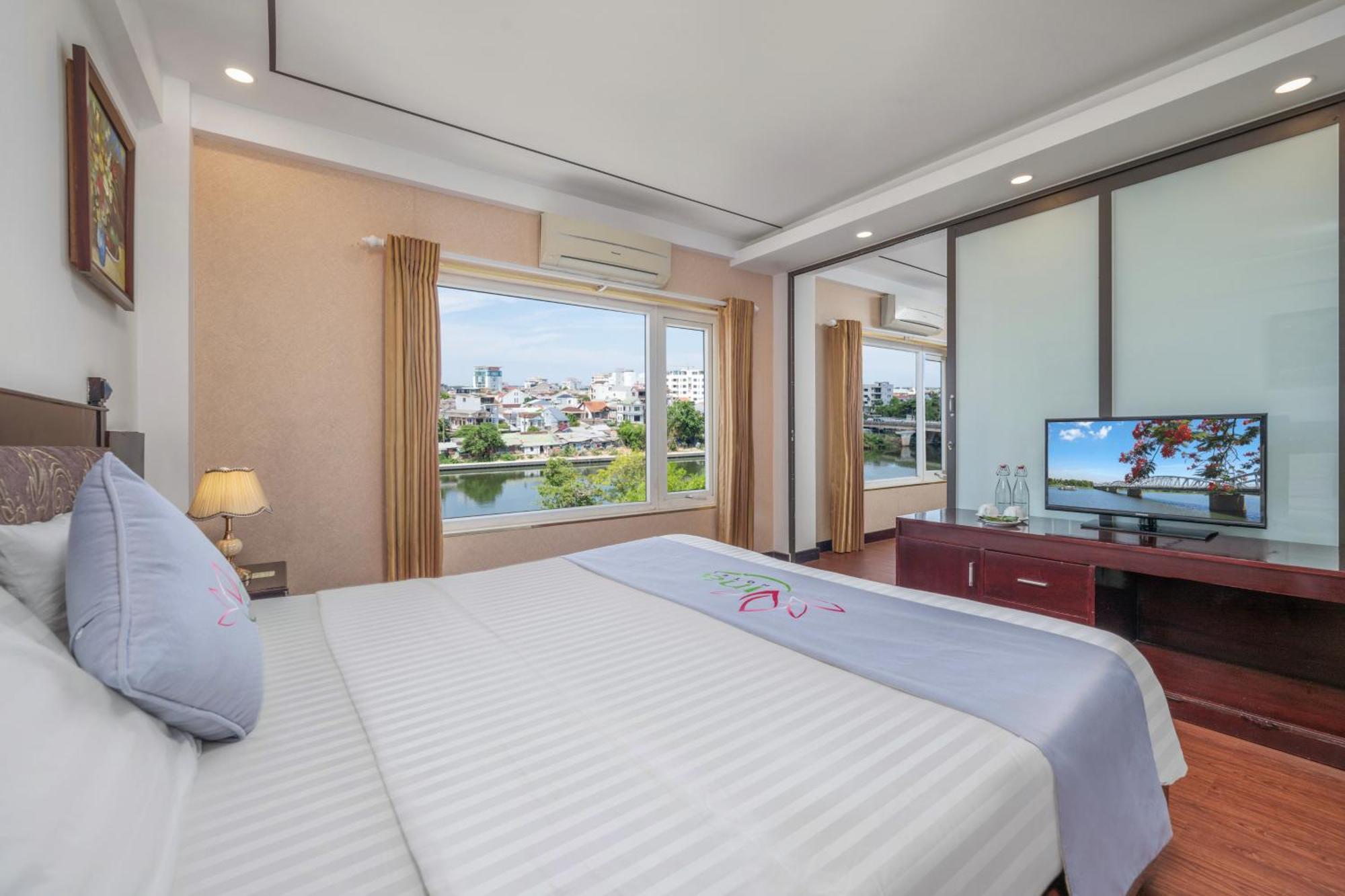 Vina Spa Hotel Hue Exterior foto